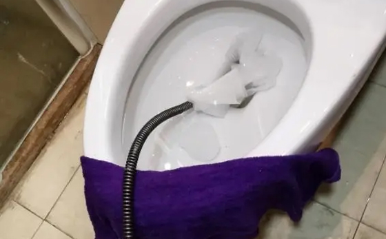 阿瓦提马桶疏通